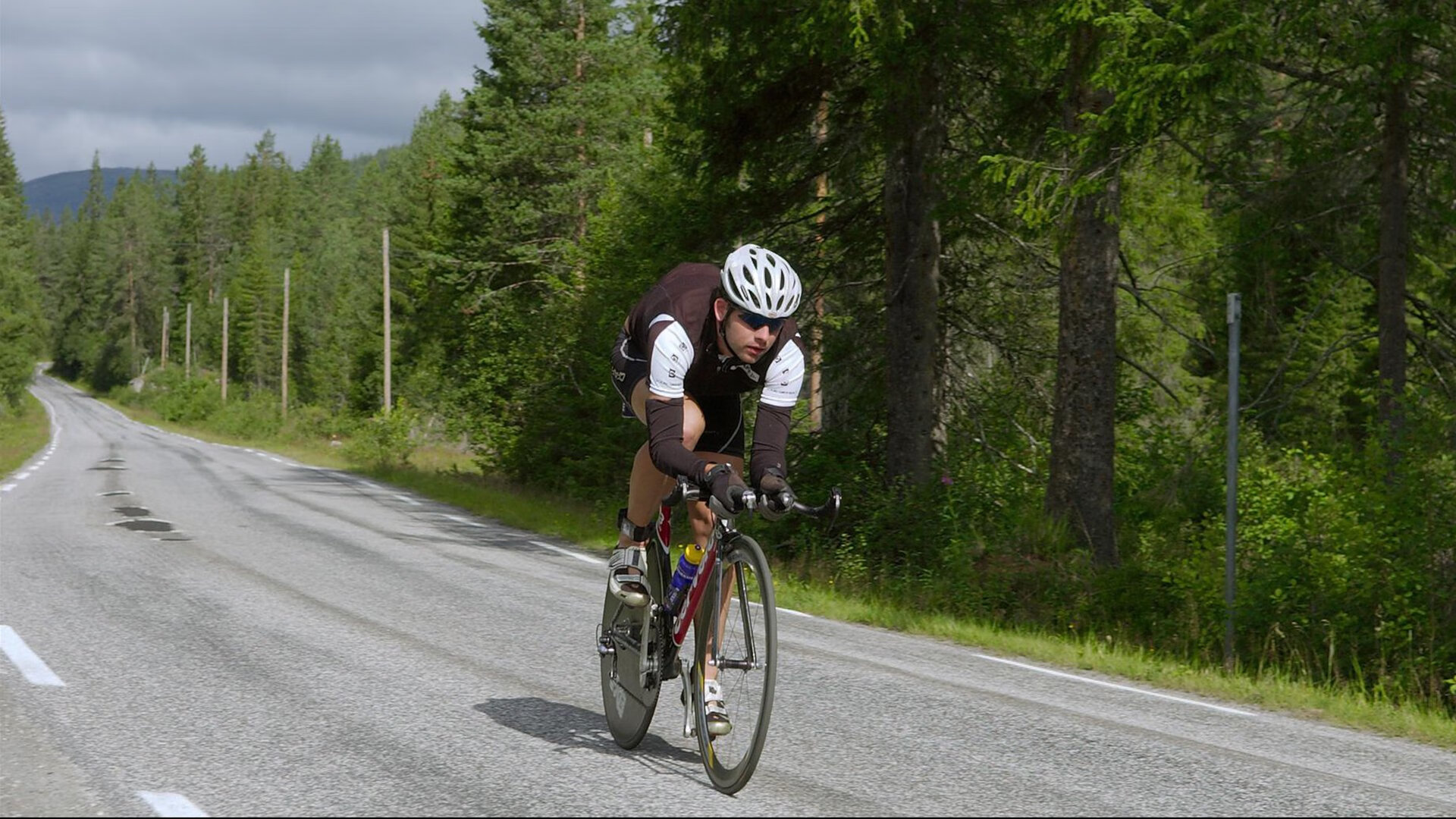 熊猫TV-绿茵场上的绝境诗篇，莫德里奇抢七之夜，以优雅征服压力之巅